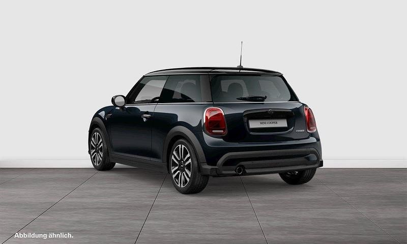 Gebraucht Mini Cooper Classic 136 PS (100 kW) 2022 Schwarz Kleinwagen