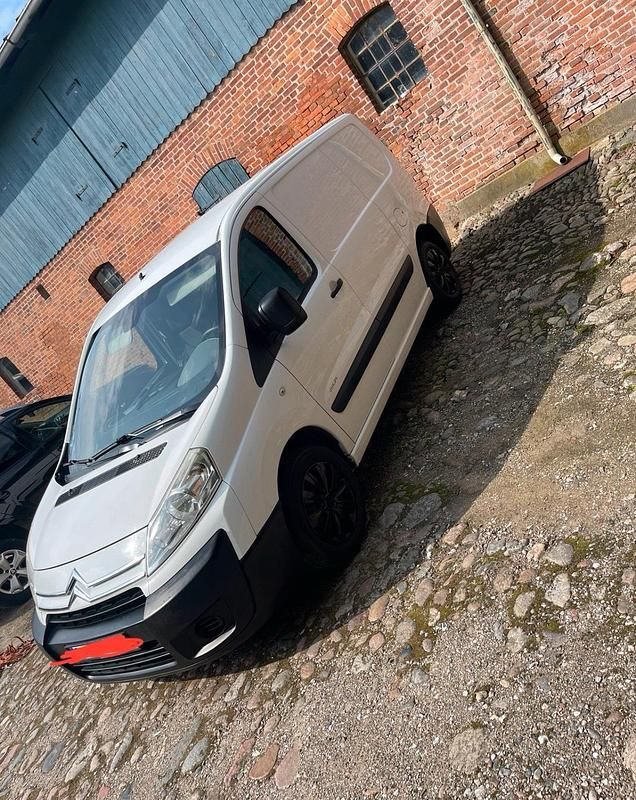 Weiß Gebraucht 2008 Citroën Jumpy Van / Kleinbus | 3.100 € (Superpreis) - Bild 1/3