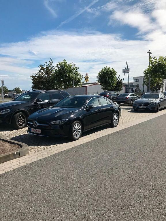 Gebraucht Mercedes CLA180 136 PS (100 kW) 2019 Schwarz Limousine