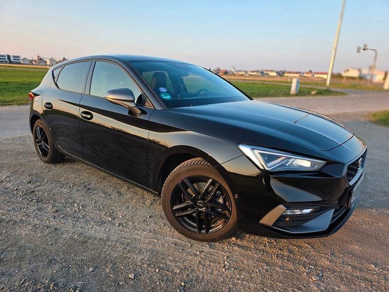 Gebraucht Seat Leon FR 150 PS (110 kW) 2022 Schwarz Limousine