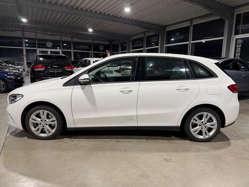 Gebraucht Mercedes E250 218 PS (160 kW) 2021 Weiß Limousine