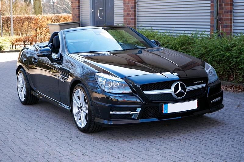 Gebraucht Mercedes SLK250 AMG 204 PS (150 kW) 2011 Schwarz Cabrio