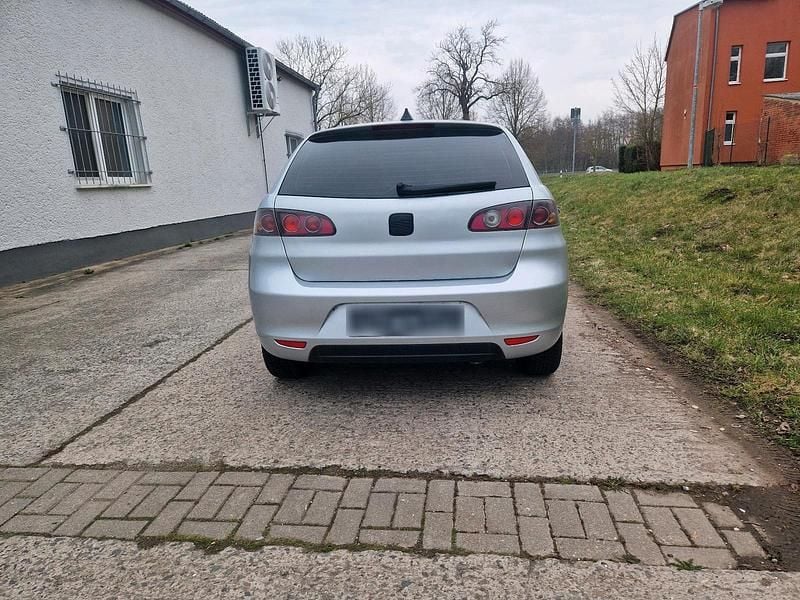 Gebraucht Seat Ibiza 85 PS (62 kW) 2007 Grau Kleinwagen