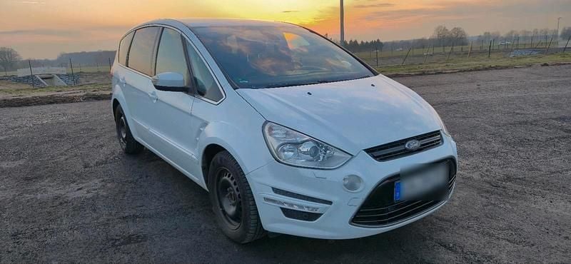 Gebraucht Ford S-MAX Titanium 200 PS (147 kW) 2014 Weiß Van / Kleinbus