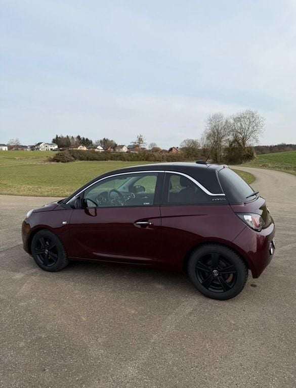 Używany Opel Adam Glam 101 KM (74 kW) 2017 Purpurowy Hatchback