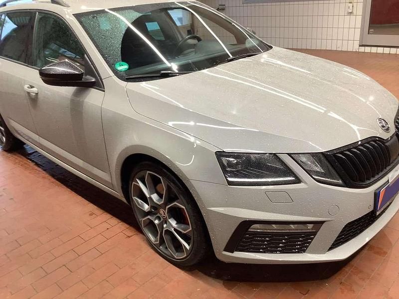 Gebraucht 2020 Skoda Octavia RS Kombi | 17.009 € (Superpreis) - Bild 1/4