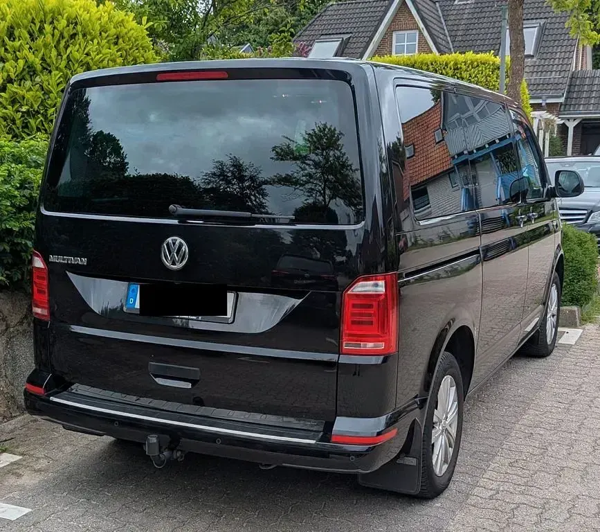 Gebraucht VW Multivan 150 PS (110 kW) 2019 Schwarz Van / Kleinbus
