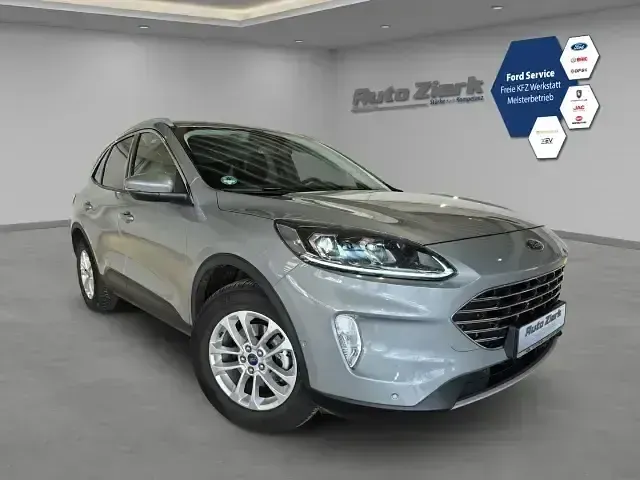 Gebraucht Ford Kuga Titanium 225 PS (165 kW) 2022 Silber SUV