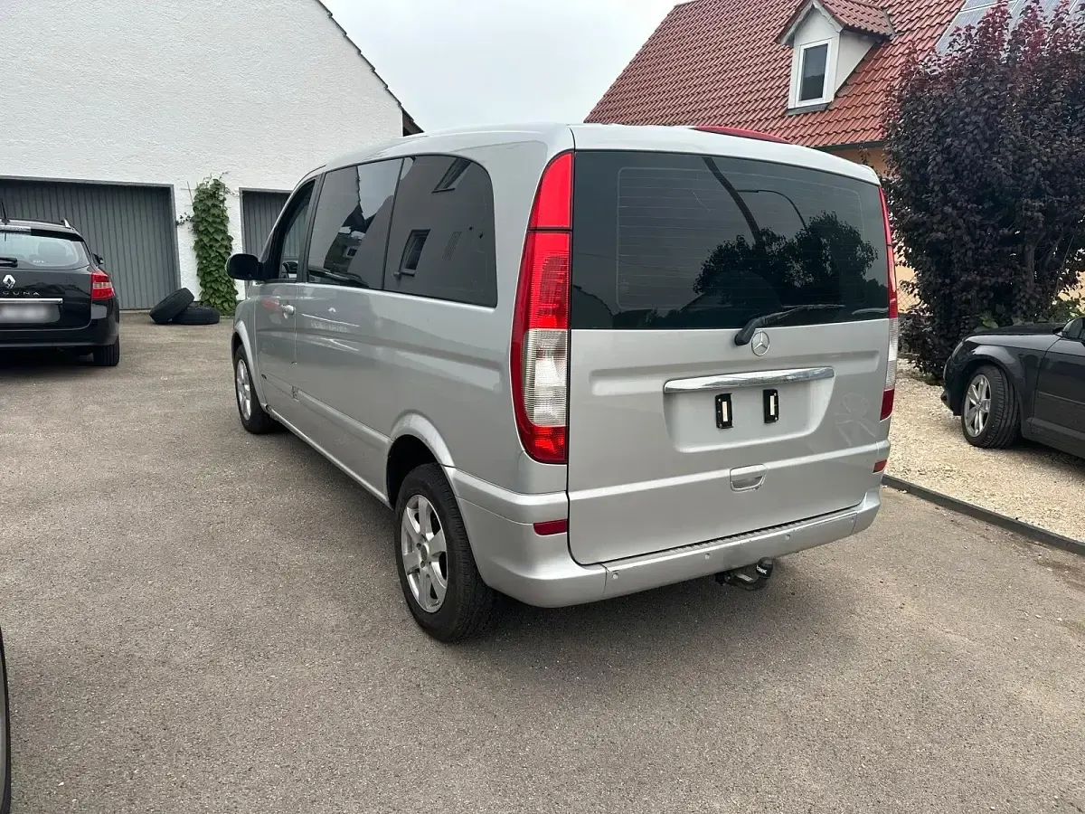 Gebraucht Mercedes Viano 110 PS (80 kW) 2007 Silber Van / Kleinbus