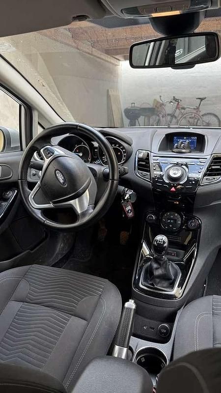 Gebraucht Ford Fiesta Ambiente 75 PS (55 kW) 2013 Kleinwagen