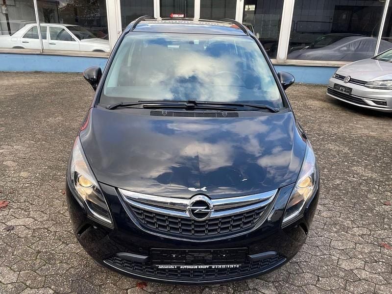 Gebraucht Opel Zafira Tourer Active 140 PS (102 kW) 2013 Schwarz Van / Kleinbus