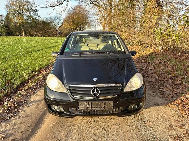 Schwarz Gebraucht 2008 Mercedes A150 Van / Kleinbus | 3.750 € (Fairer Preis) - Bild 1/4