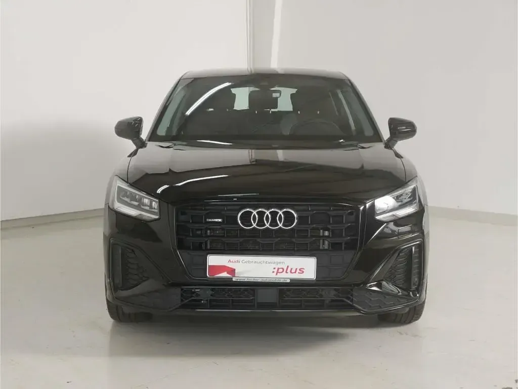 Gebraucht Audi Q2 S-Line 150 PS (110 kW) 2023 Schwarz SUV