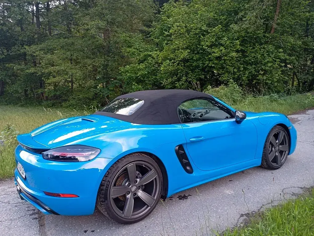 Gebraucht Porsche Boxster 300 PS (220 kW) 2022 Blau Cabrio
