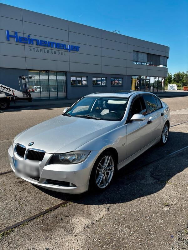Silber Gebraucht 2005 BMW 320 Limousine | 3.400 € (Fairer Preis) - Bild 1/4