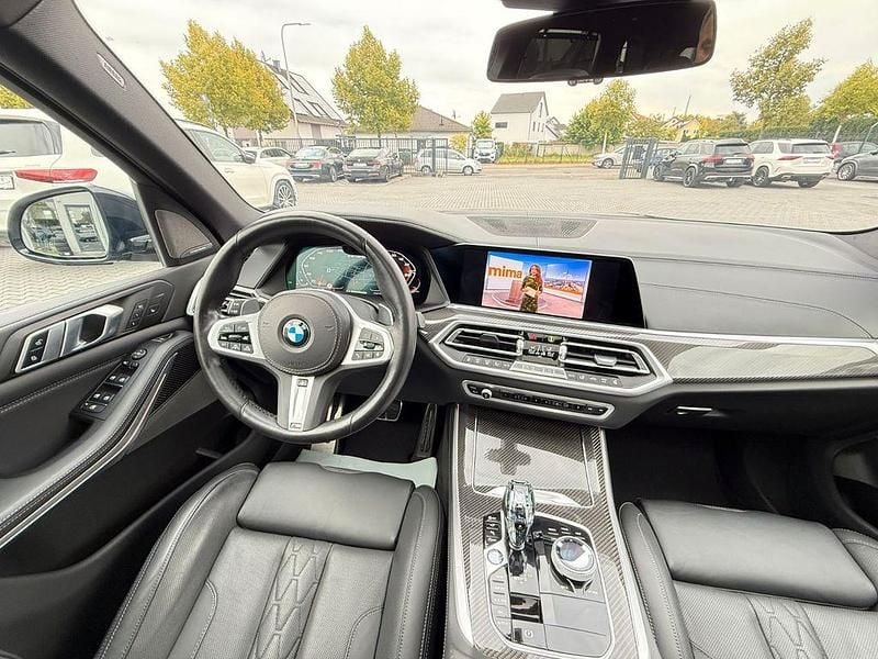 Gebraucht BMW X5 M50 Shadowline 530 PS (389 kW) 2022 Grau SUV
