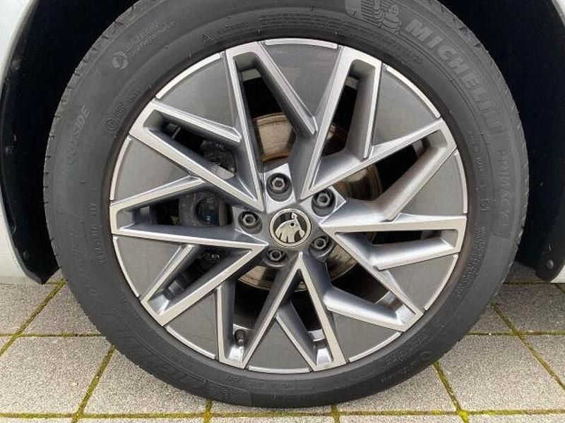 Gebraucht Skoda Octavia Tour 150 PS (110 kW) 2022 Silber Kombi