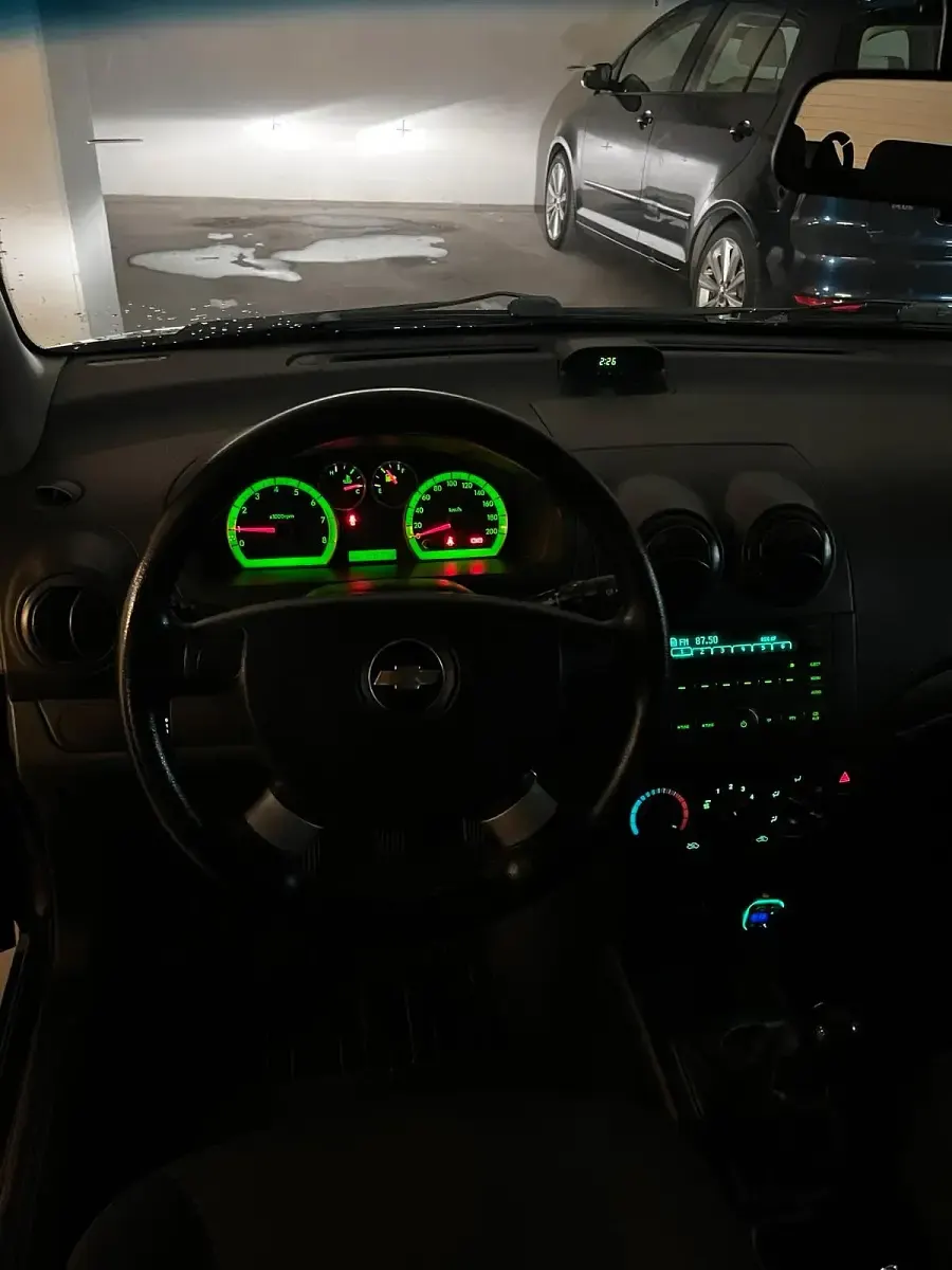 Używany Chevrolet Aveo 62 KM (45 kW) 2010 Czarny Hatchback