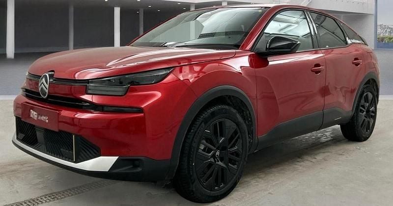 Rot Gebraucht 2024 Citroën e-C4 Limousine | 24.800 € (Guter Preis) - Bild 1/4