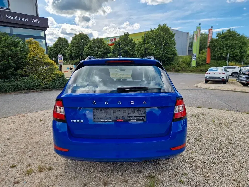 Gebraucht Skoda Fabia Active 60 PS (44 kW) 2022 Blau Kleinwagen
