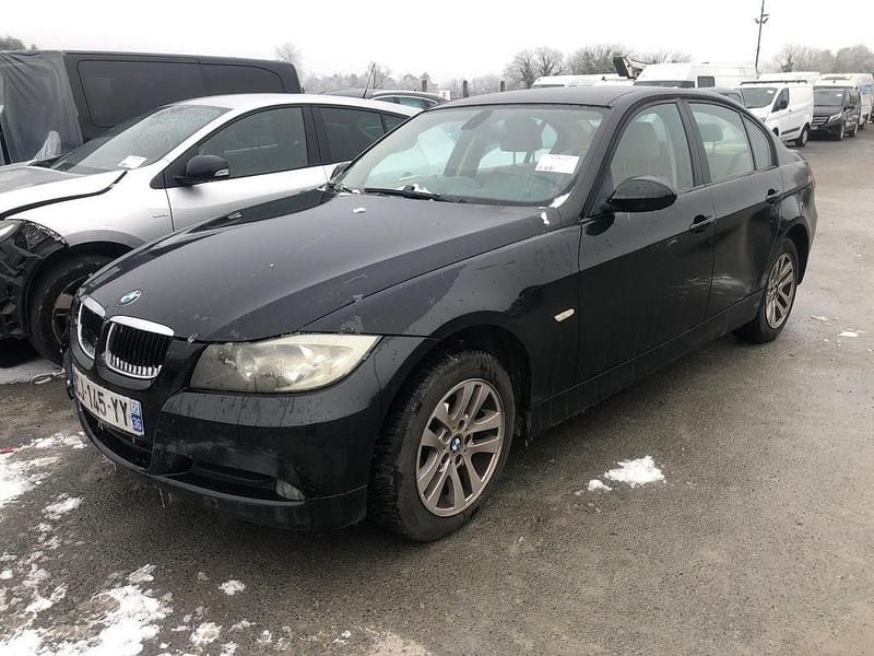 Gebraucht BMW 318 143 PS (105 kW) 2008 Schwarz Limousine