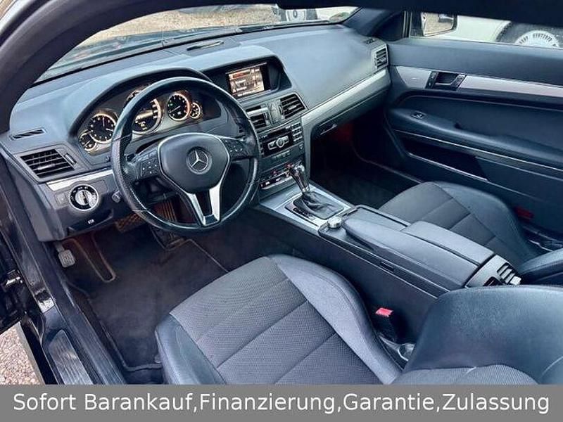 Gebraucht Mercedes E200 184 PS (135 kW) 2013 Obsidianschwarz  metalliclack (metallic) Coupé