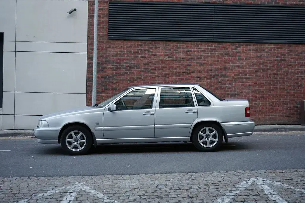 Gebraucht Volvo S70 Standard 126 PS (92 kW) 1999 Silber Limousine