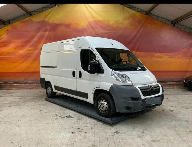 Weiß Gebraucht 2014 Citroën Jumper Van / Kleinbus | 7.999 € (Superpreis) - Bild 1/4