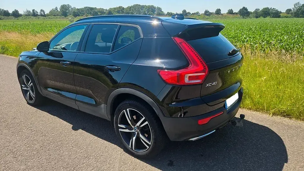 Gebraucht Volvo XC40 R-Design 190 PS (139 kW) 2019 Schwarz SUV