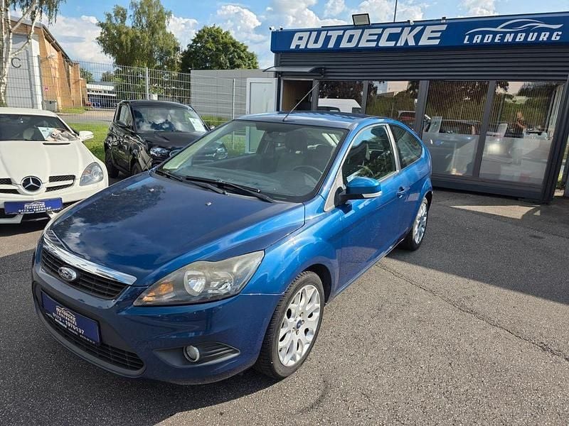 Blau Gebraucht 2009 Ford Focus Sport Kleinwagen | 2.400 € (Guter Preis) - Bild 1/4