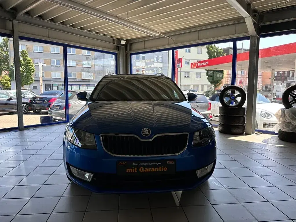 Gebraucht Skoda Octavia 110 PS (80 kW) 2015 Blau Kombi