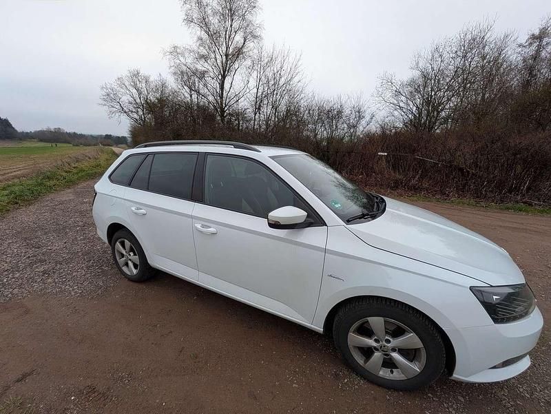Gebraucht Skoda Fabia Ambition 105 PS (77 kW) 2015 Kombi