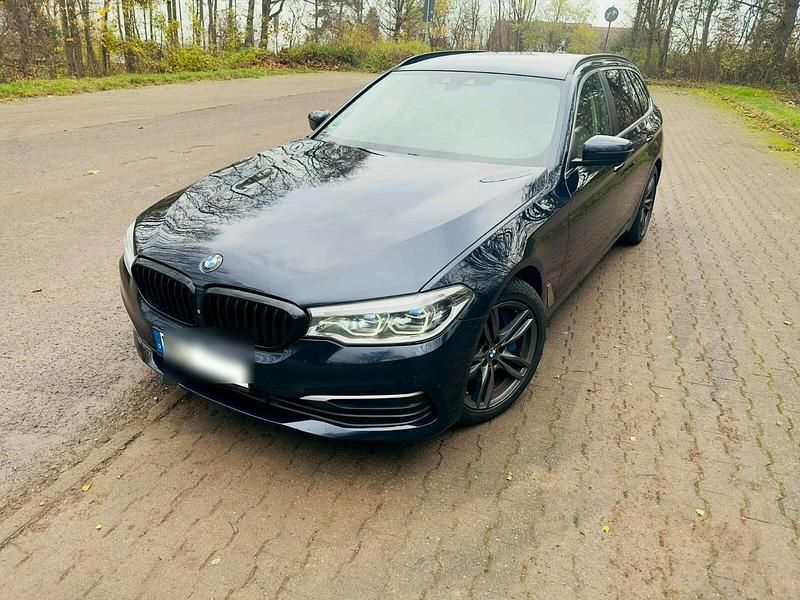 Blau Gebraucht 2018 BMW 540 Luxury Line Kombi | 20.000 € (Superpreis) - Bild 1/4