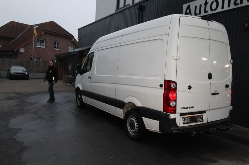 Weiß Gebraucht 2017 VW Crafter Van | 11.900 € (Superpreis) - Bild 1/4
