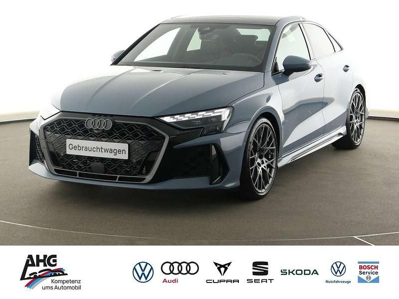 Kemoragrau metallic Gebraucht 2024 Audi RS3 Ambiente Kleinwagen | 67.790 € (Guter Preis) - Bild 1/4