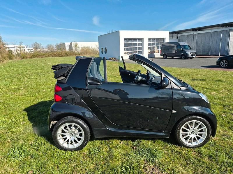 Gebraucht Smart ForTwo Cabrio Passion 71 PS (52 kW) 2011 Schwarz Cabrio