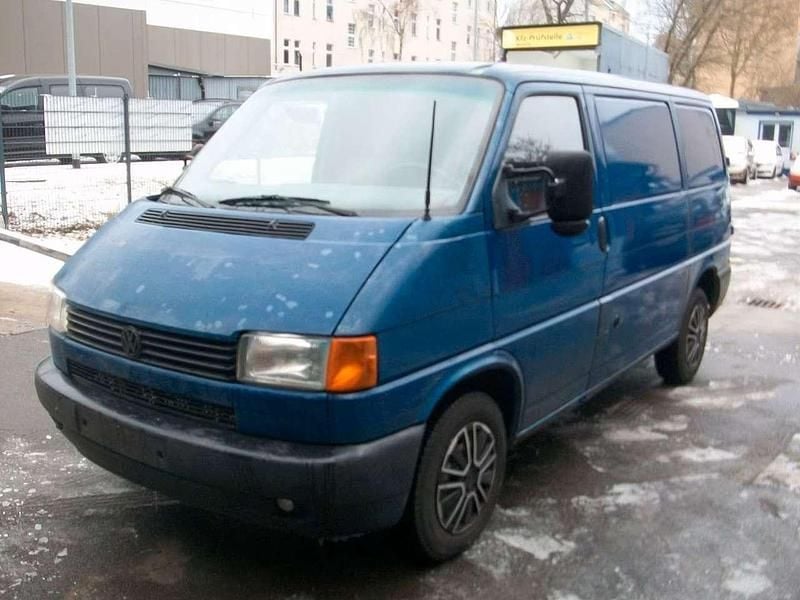 Second-hand VW T4 110 CP (80 kW) 1993 Albastru Van
