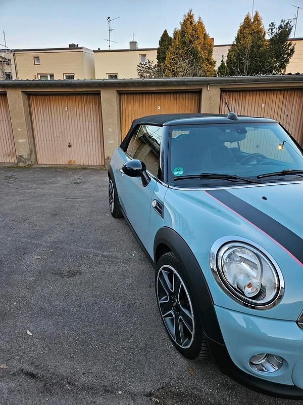 Gebraucht Mini Cooper Cabriolet Pepper 122 PS (89 kW) 2013 Blau Cabrio