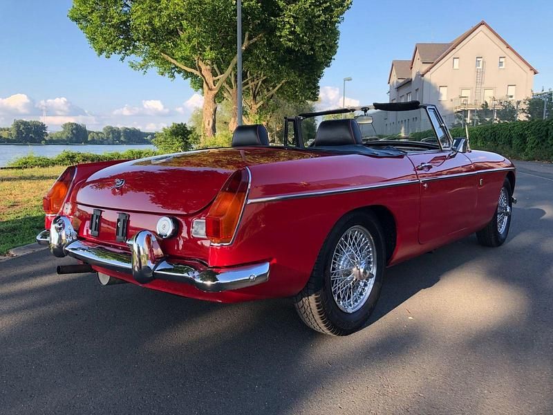 Używany MG B 86 KM (63 kW) 1972 Czerwony Kabriolet