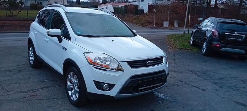 Gebraucht Ford Kuga Champions Edition 140 PS (102 kW) 2012 Weiß SUV