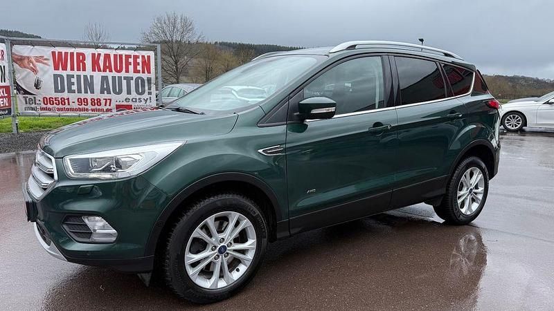 Gebraucht Ford Kuga Titanium 179 PS (131 kW) 2018 Grün SUV