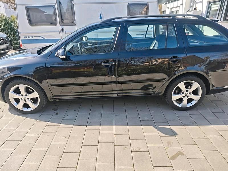 Gebraucht Skoda Octavia 160 PS (117 kW) 2007 Schwarz Kombi