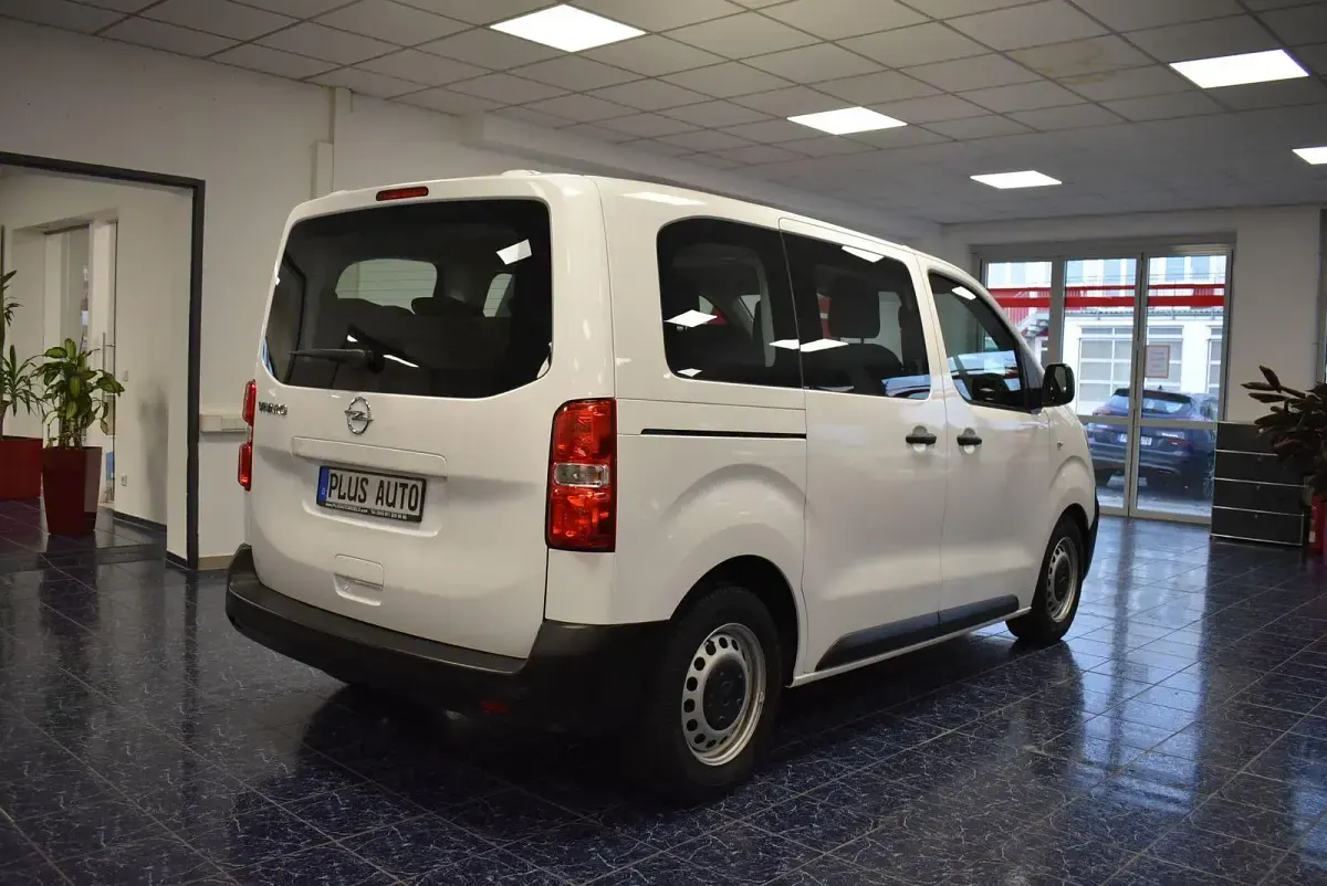 Gebraucht Opel Vivaro S 120 PS (88 kW) 2021 Jade weiss Van / Kleinbus
