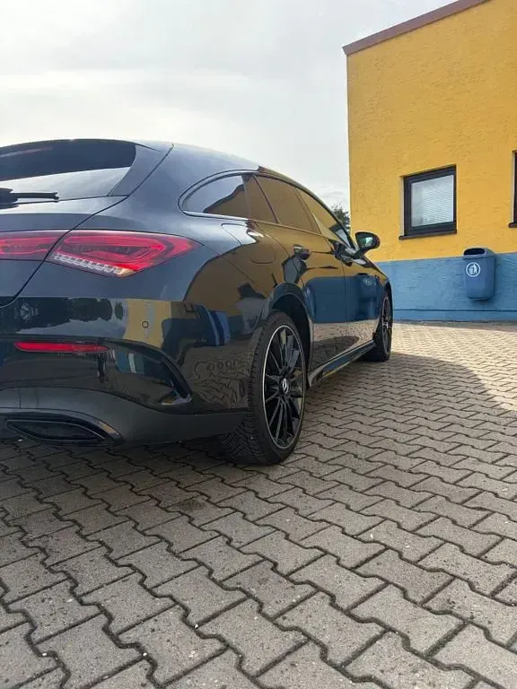 Gebraucht Mercedes CLA250e 218 PS (160 kW) 2021 Schwarz Coupé