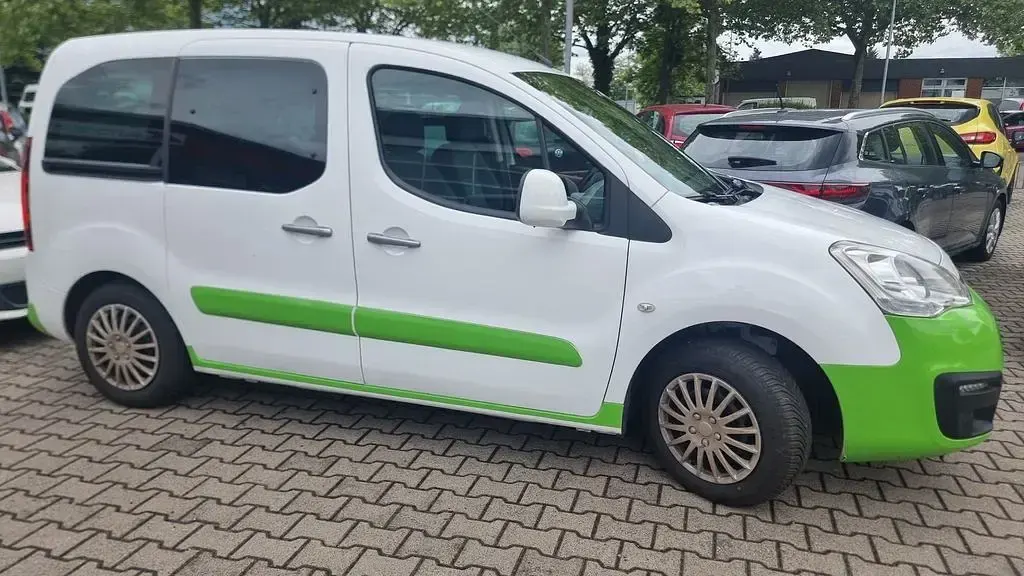 Gebraucht Citroën e-Berlingo 99 PS (72 kW) 2018 Weiß Kombi