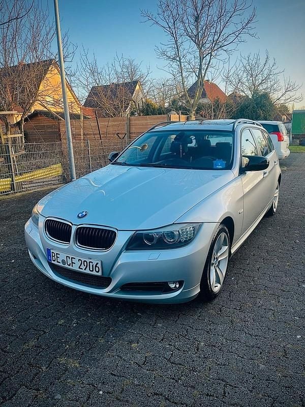 Gebraucht BMW 320 177 PS (130 kW) 2010 Kombi