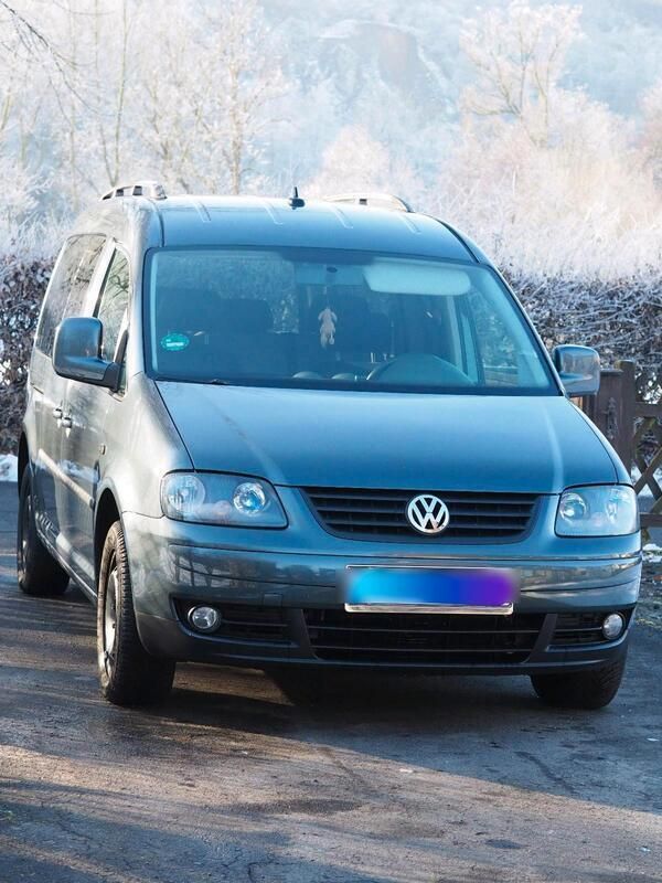 Grau Gebraucht 2009 VW Caddy Maxi Van / Kleinbus | 5.800 € (Guter Preis) - Bild 1/4