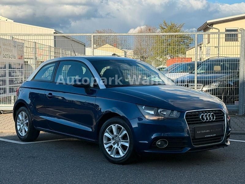 Second-hand Audi A1 Attraction 105 CP (77 kW) 2012 Albastru Hatchback