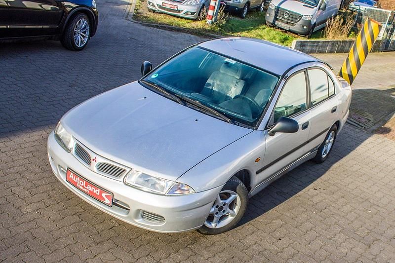 Silber Gebraucht 1998 Mitsubishi Carisma Limousine | 899 € - Bild 1/4
