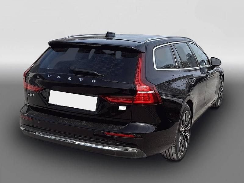Gebraucht Volvo V60 Plus 398 PS (292 kW) 2022 Schwarz Kombi